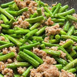 ข้าวราด ผัดถั่วฟักยาว