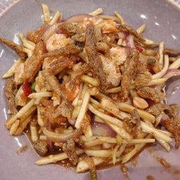 ตำมะม่วงกะปิปลาป่น