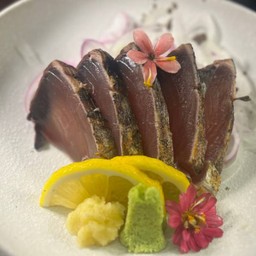 Katsuo sashimi