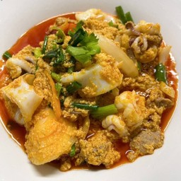 ผัดผงกะหรี่ ( กับข้าว )