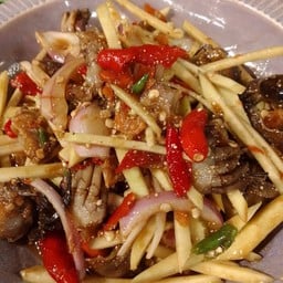 ตำมะม่วงปลาร้าข้าวคั่ว