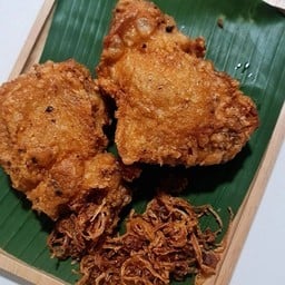 ไก่ทอดเมืองคอน เจ้าเก่า บางคูวัด