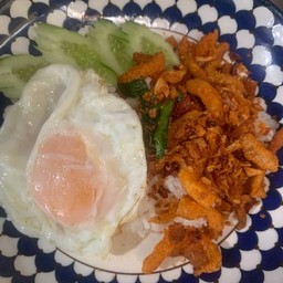ข้าวน้ำพริกกากหมู ไข่ดาว