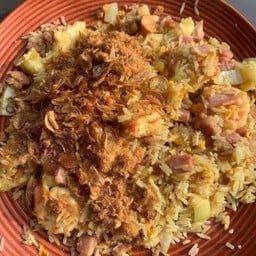 ข้าวผัดสับปะรด