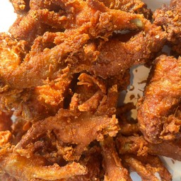 ตีนไก่ผสมคอไก่ 7ชิ้น