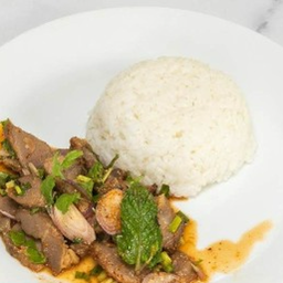 น้ำตกเนื้อราดข้าว