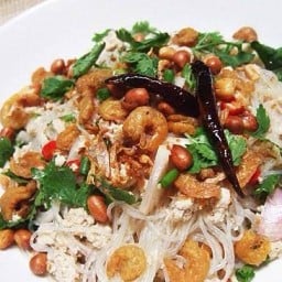 รุมยำ ( แดกดึก )