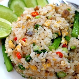 ข้าวผัดปลาเค็ม