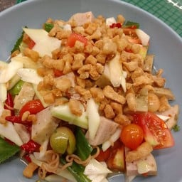 ตำซั่วไวไวหมูยอน้ำปลา