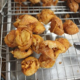 เต้าหู้หมูชุบแป้งทอด