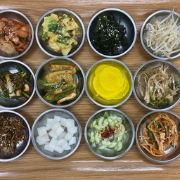 ยำสาหร่าย