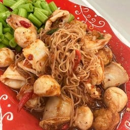 ยำเย็นตาโฟหมี่กรอบ