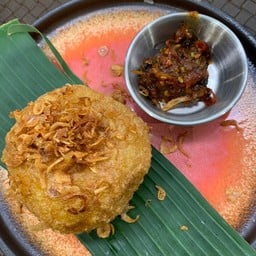 ข้าวเหนียวทอดไข่เค็ม