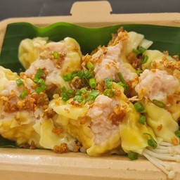 กะเพราตามสั่ง ร้านจำเป็นต้องกะเพรารัตนากร8 มาบยายเลีย20 หมู่บ้านรัตนากร8ซอย1เลขที่55/144