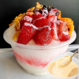 ใหม่! พุดดิ้ง บิงซู สตอเบอรี่ (ท็อปปิ้งฟรีค่ะ)