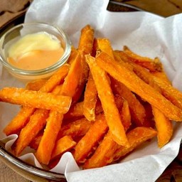 เฟรนฟรายส์มันหวาน ( Fried Sweet Potato )