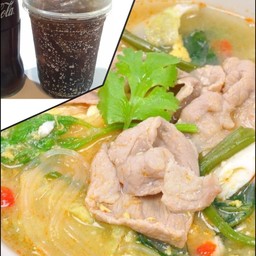 ชุดคู่สุกี้น้ำหมู+โค้กแก้วใหญ่