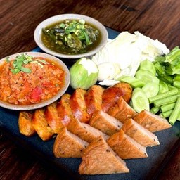 ชุดน้ำพริก ไส้อั่ว หมูยอ