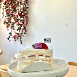 เครปเค้กสตอเบอรี่