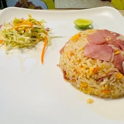ข้าวผัดแฮม