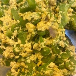 มัะระผัดไข่