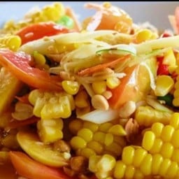 ส้มตำข้าวโพด