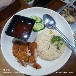 ข้าวมันไก่ทอด