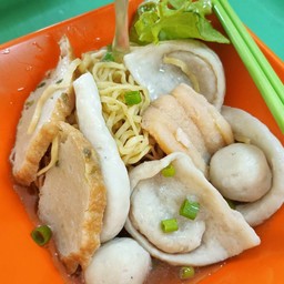 บะหมี่เกี้ยวปลา
