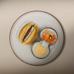 BUN MEE (บั๋นหมี่)