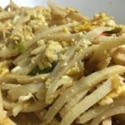 ข้าวหน่อไม้ผัดไข่หมูสับ