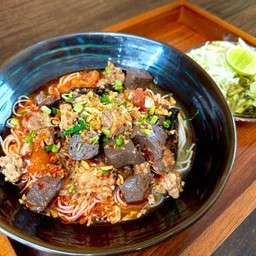 ขนมจีนน้ำเงี้ยว