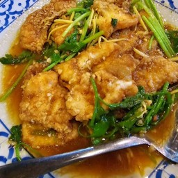 เนื้อปลาเก๋าผัดขึ้นฉ่าย