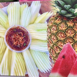 เชตมะม่วง+สัปรด+แตงโมพร้อมน้ำปลาหวานชุดเกลือเค็มแบะกะปิ