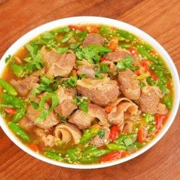 ต้มเเซ่บรวมหมูตุ๋น