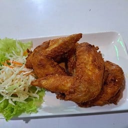 ปีกไก่ทอดน้ำปลา