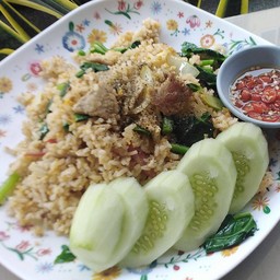 กะเพราพริกแกง ครัวป้าสาว