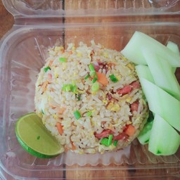 ข้าวผัดแหนม