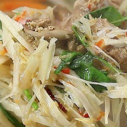 แกงหน่อไม้ส้ม เครื่องในไก่