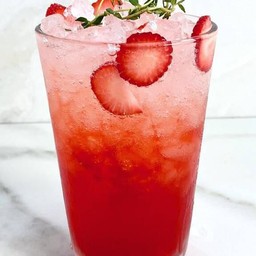 สตอเบอรี่โซดา