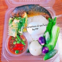 [อร่อยซ่ากับโค้ก] ข้าว น้ำพริกกะปิ ชุดไหญ่ +  โค้ก ออริจินัล (กระป๋อง) 