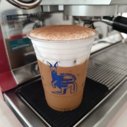 คาปูชิโน่ เย็น สูตรนมสด