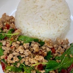 ข้าวราดผัดกะเพรา