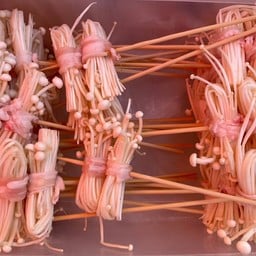 หมูย่าง 5 บาท ( ตลาดดงตาล ) ตลาดดงตาล
