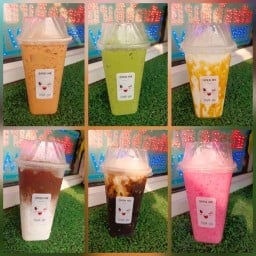 ท้ายสวนหอมชา  ชานม กาแฟสด กาแฟโบราณ นมสด น้ำปั่น ชาไข่มุก& ขนมปังปิ้ง & โดนัท นมหมี สไตล์ญี่ปุ่น&ผัดกระเพรา ไข่ค้น &ลูกชิ้นย่าง น้ำจิ้มแซ่บ ท้ายสวน Homemade