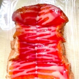 ปังปิ้งเนยแยมสตอเบอรี่ราดนม