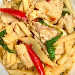 ผัดหน่อไม้ (กับข้าว)