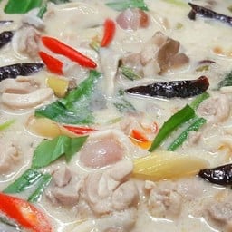 ต้มข่าไก่