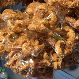 แคบหมูติดมัน 2 ห่อเล็ก