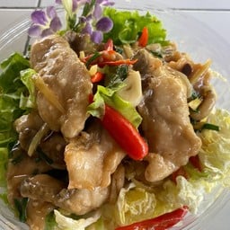 ปลากะพงผัดพริกขิง