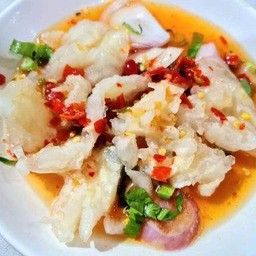 ยำเล็บมือนาง